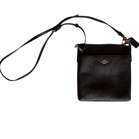 Coach Kitt Crossbody – Oxblood Wine Leather – Quiet Luxury Vibes - Picture 3 of 16